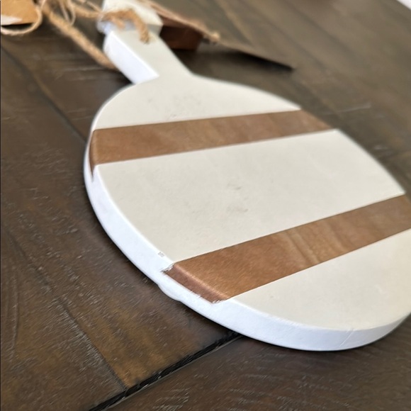 Mud Pie White and Wood Serving Board with Tag - Picture 4 of 6